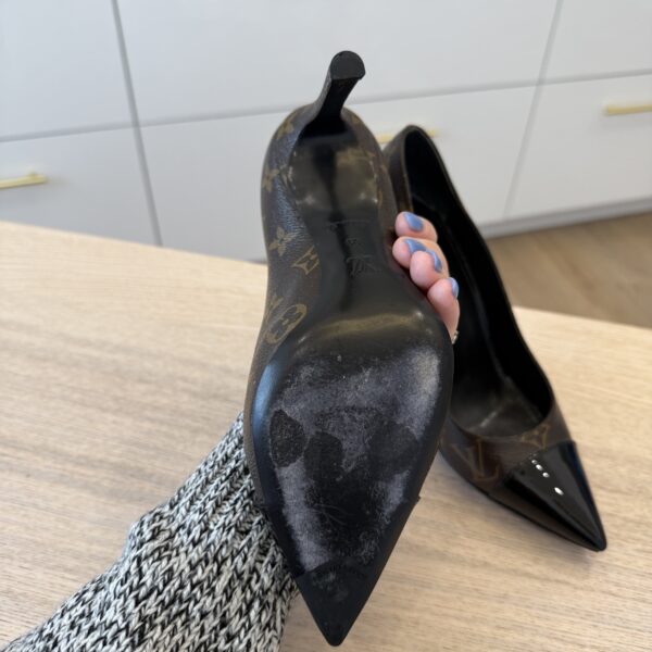 Louis Vuitton Monogram Pumps Women's Size 38 (8)