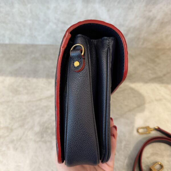 Louis Vuitton Empreinte Pochette Metis Marine Rouge