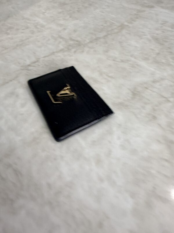 Louis Vuitton Taurillon Capucines Card Holder Black