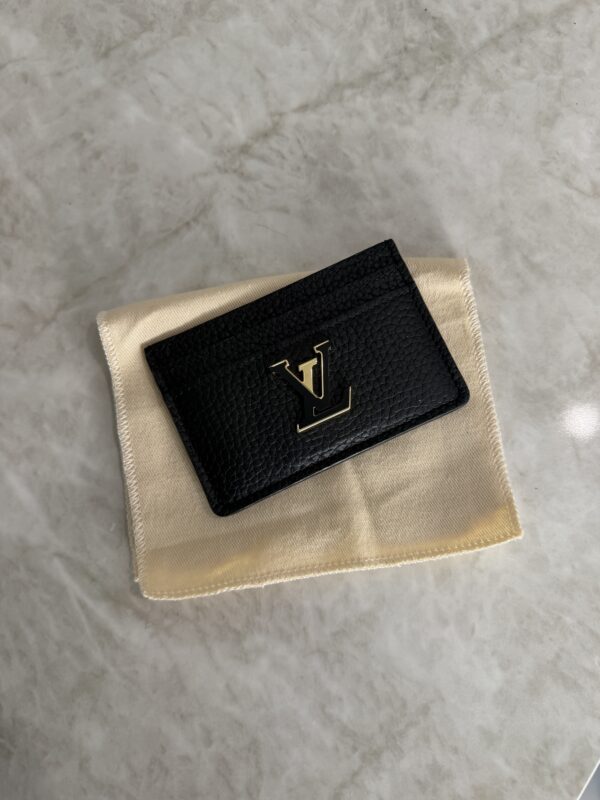 Louis Vuitton Taurillon Capucines Card Holder Black