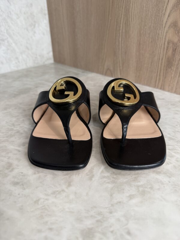 Gucci Blondie Thong Sandals Black 36