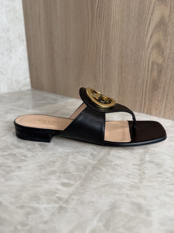 Gucci Blondie Thong Sandals Black 36