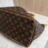 https://renvo.cn/louis-vuitton-damier-ebene-speedy-35-5/