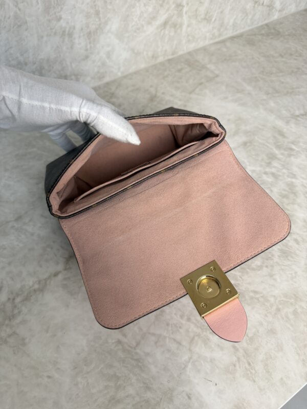 Louis Vuitton Monogram Locky BB Rose Ballerine