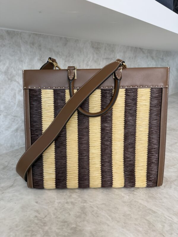 Fendi Paglia Pequin Vitello King Woven Medium Fendi Sunshine Shopper Tote Naturale Gianduia