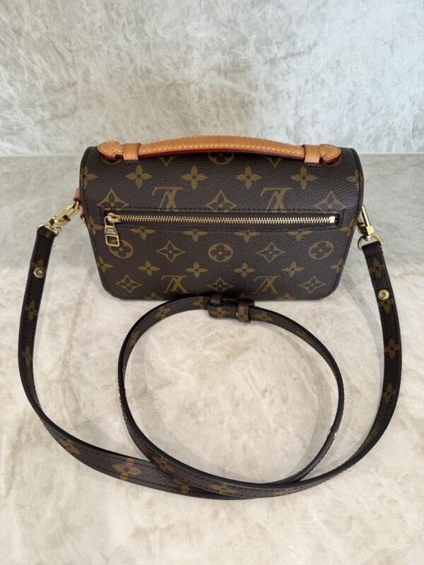 Louis Vuitton Monogram Pochette Métis East West
