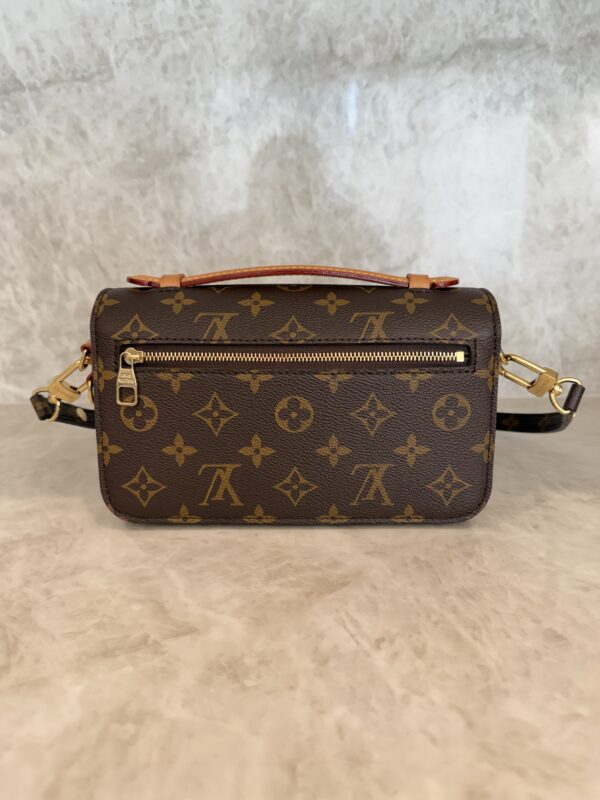 Louis Vuitton Monogram Pochette Métis East West