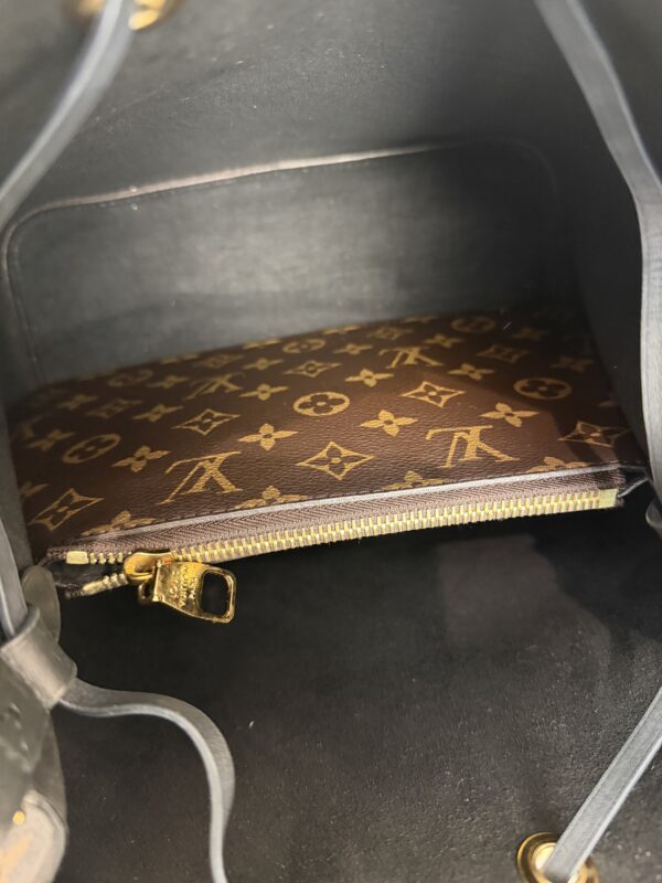 Louis Vuitton Monogram Neonoe MM Noir
