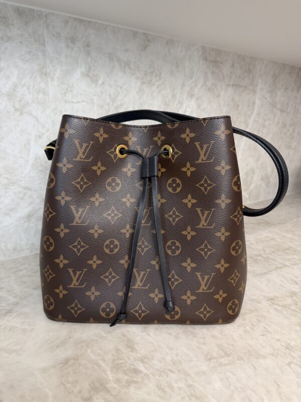 Louis Vuitton Monogram Neonoe MM Noir