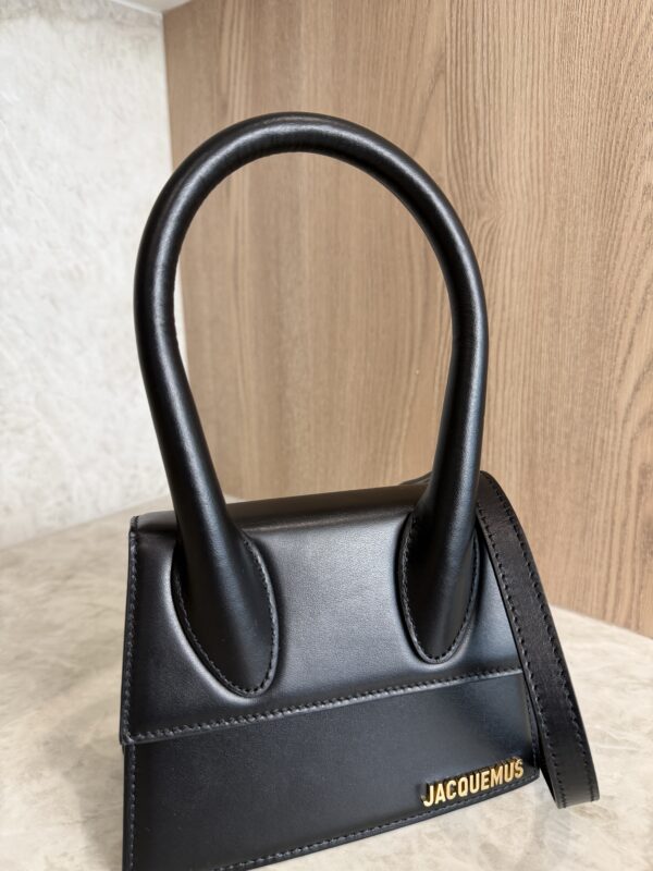 Jacquemus Smooth Calfskin Le Chiquito Moyen Black Black
