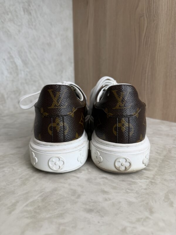 Louis Vuitton Monogram Time Out Sneakers 39